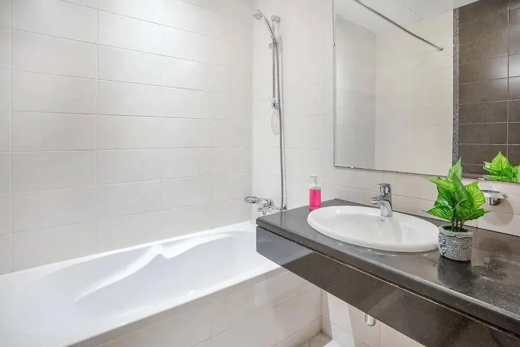 Book Me! 2 Bedroom Apartment Abú Dhabí